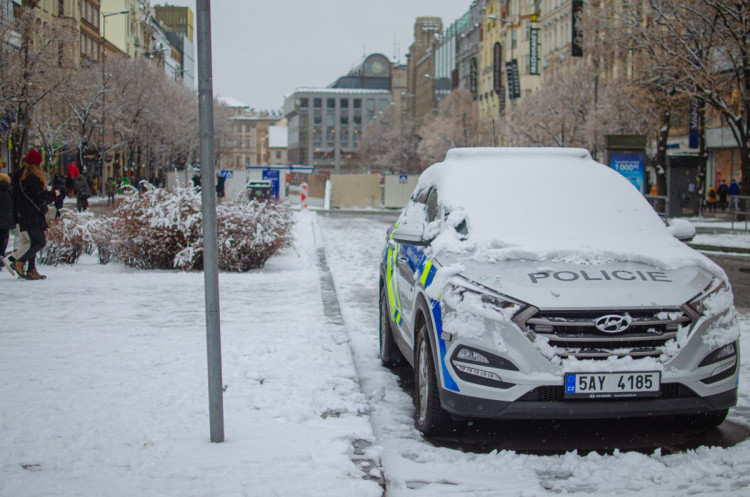 První sníh letošní zimy v Praze