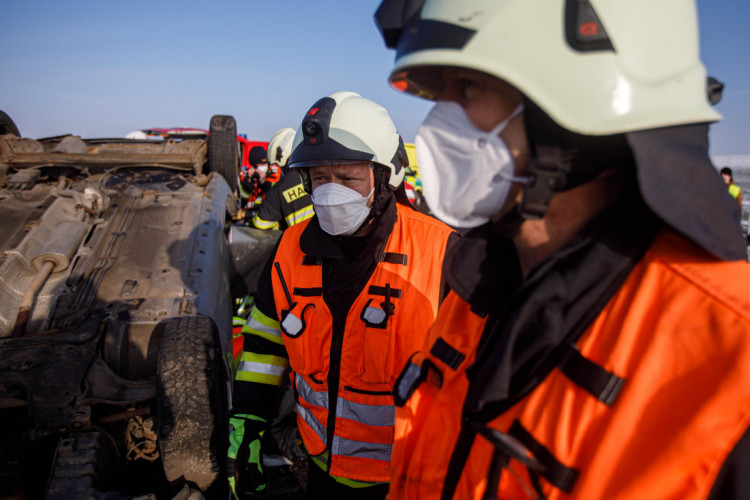 Cvičení IZS na uzavřené dálnice D11