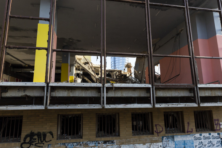 Demolice budovy bývalé diskotéky u Envelopy v Olomouci