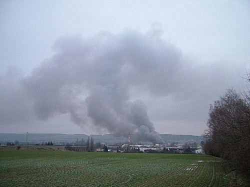 Požár výrobní haly Mileta v Hořicích v roce 2012