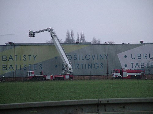 Požár výrobní haly Mileta v Hořicích v roce 2012