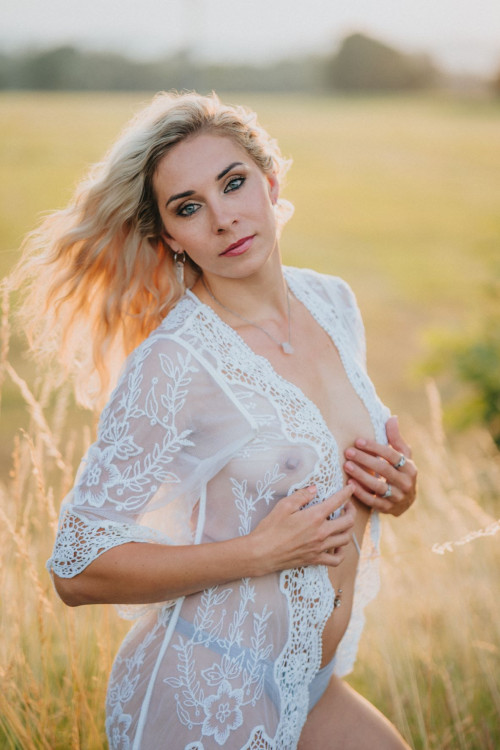 Živly v podání krásných vzpěraček