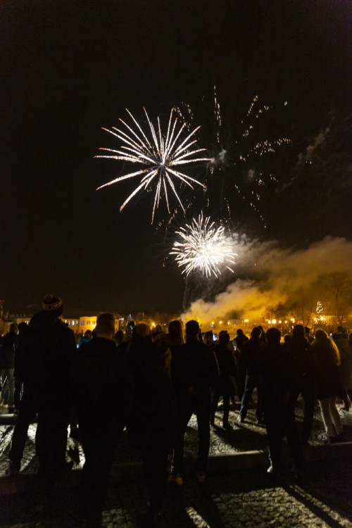 V Přerově přivítali rok 2022 tradičním ohňostrojem u řeky Bečvy