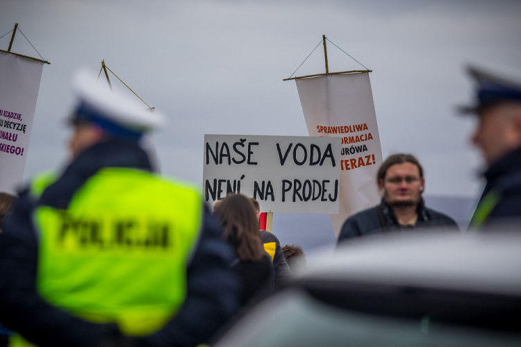 Demonstrace u polského dolu Turów