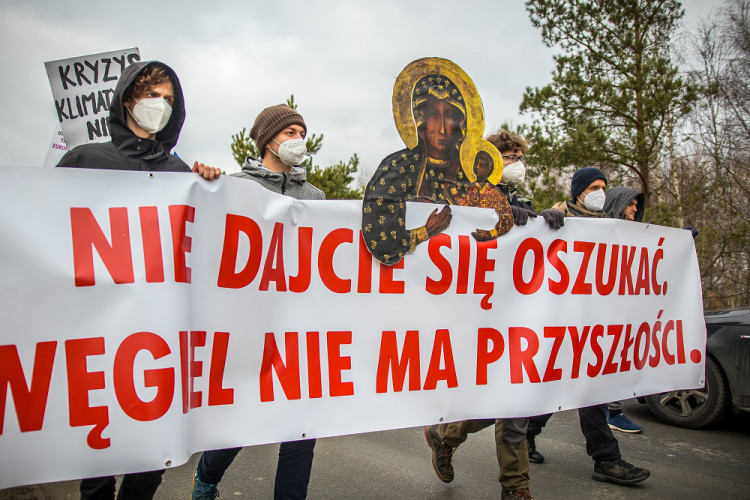 Demonstrace u polského dolu Turów