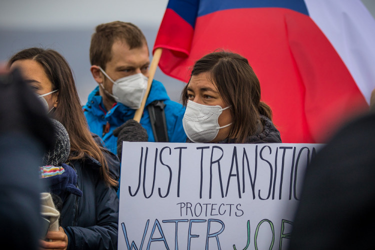 Demonstrace u polského dolu Turów