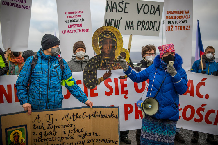 Demonstrace u polského dolu Turów