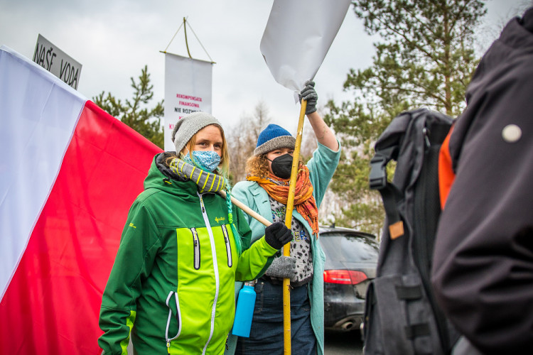 Demonstrace u polského dolu Turów