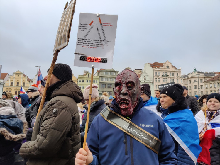 FOTOGALERIE: Demonstrace proti povinnému očkování
