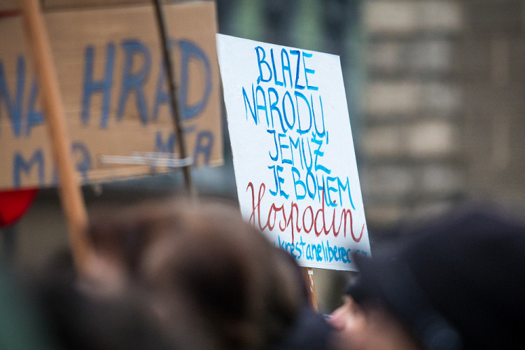 Demonstrace proti pandemickému zákonu v Liberci