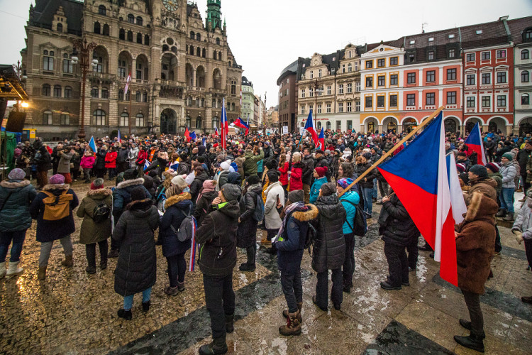 Demonstrace proti pandemickému zákonu v Liberci