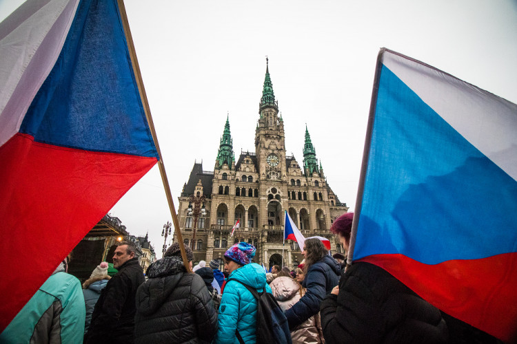 Demonstrace proti pandemickému zákonu v Liberci