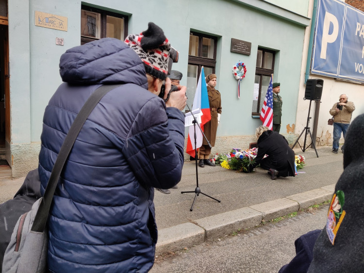 FOTOGALERIE: Plzeň si dnes připomněla památku plukovníka Pravomila Raichla