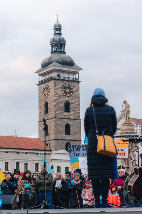 Podporu okupované Ukrajině v Českých Budějovicích vyjádřilo na 300 lidí