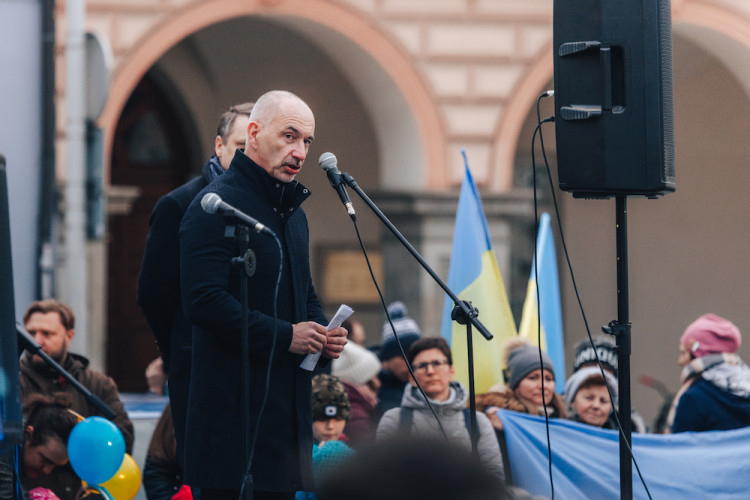 Podporu okupované Ukrajině v Českých Budějovicích vyjádřilo na 300 lidí