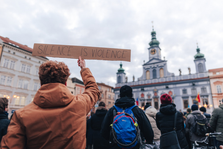 Podporu okupované Ukrajině v Českých Budějovicích vyjádřilo na 300 lidí