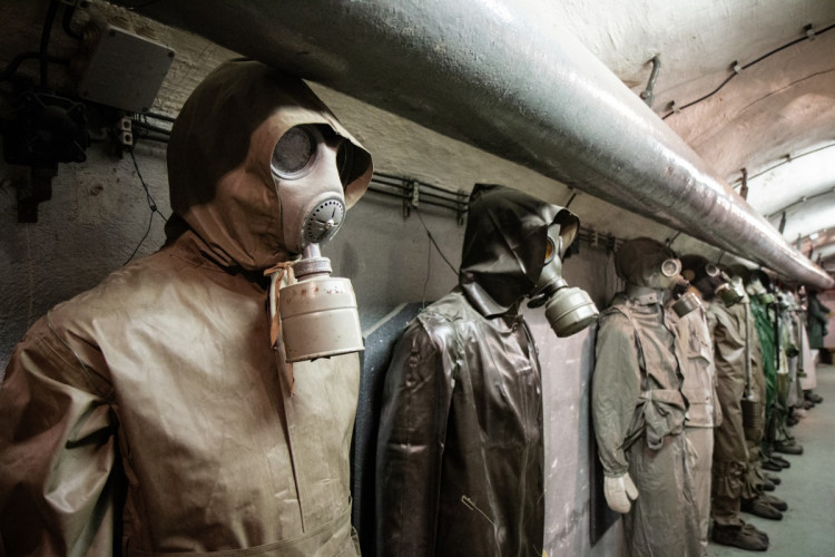 Podívejte se do největšího protiatomového krytu v Praze