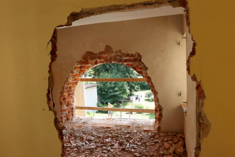 Mozaiku z 50. let zachránili restaurátoři