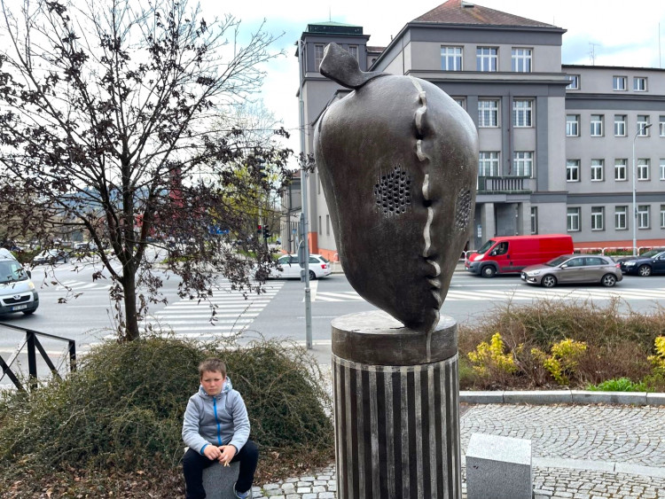 FOTOGALERIE: Sochy v ulicích Klatovy