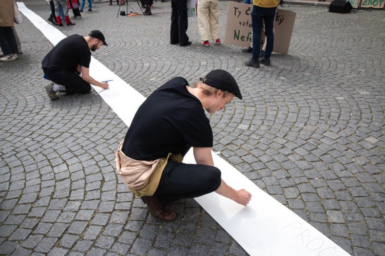 FOTOGALERIE: Studenti v Praze stávkovali za klima. Nejít do školy, nám přijde adekvátní, říká jejich mluvčí