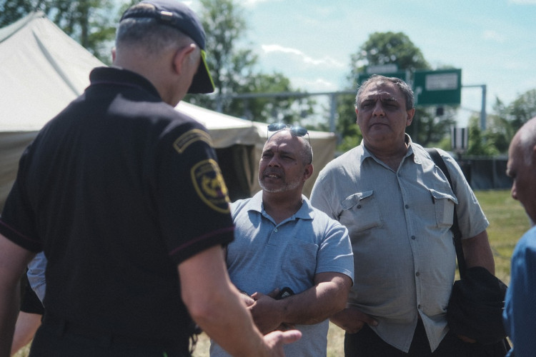 FOTOGALERIE: Z nádraží do stanů. Podívejte se, kde budou spát uprchlíci z Ukrajiny