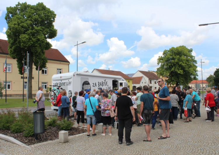 Zastávka v Batelově 