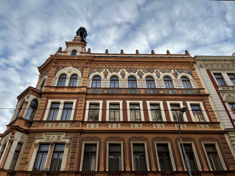 FOTOGALERIE: Alšovy domy v Plzni