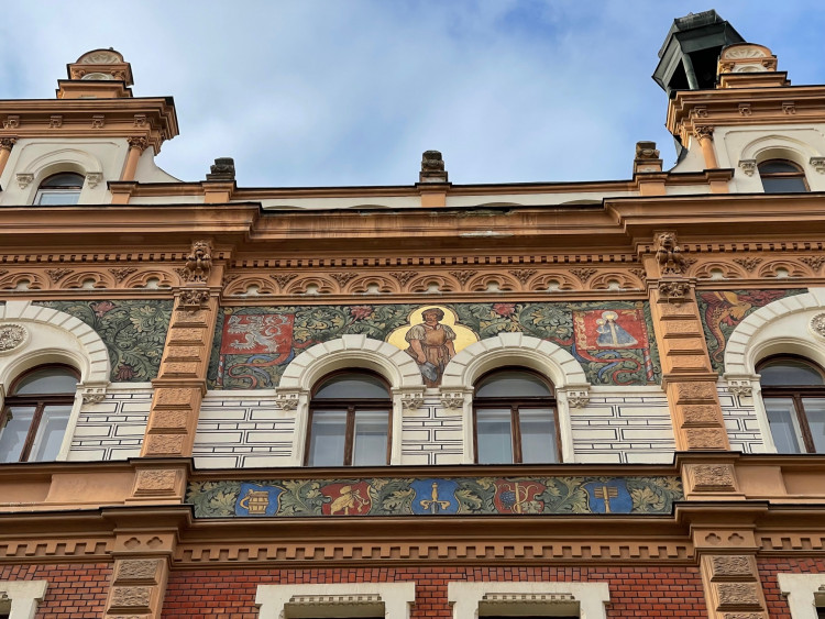 FOTOGALERIE: Alšovy domy v Plzni