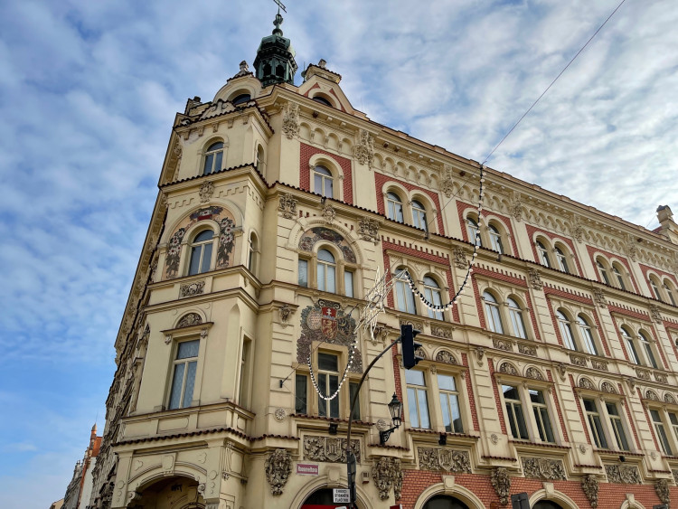 FOTOGALERIE: Alšovy domy v Plzni