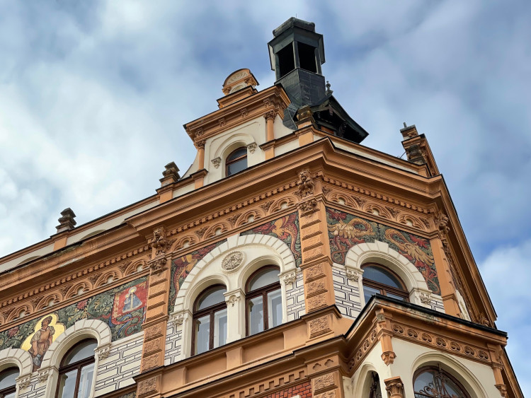 FOTOGALERIE: Alšovy domy v Plzni