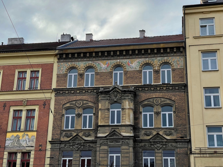 FOTOGALERIE: Alšovy domy v Plzni