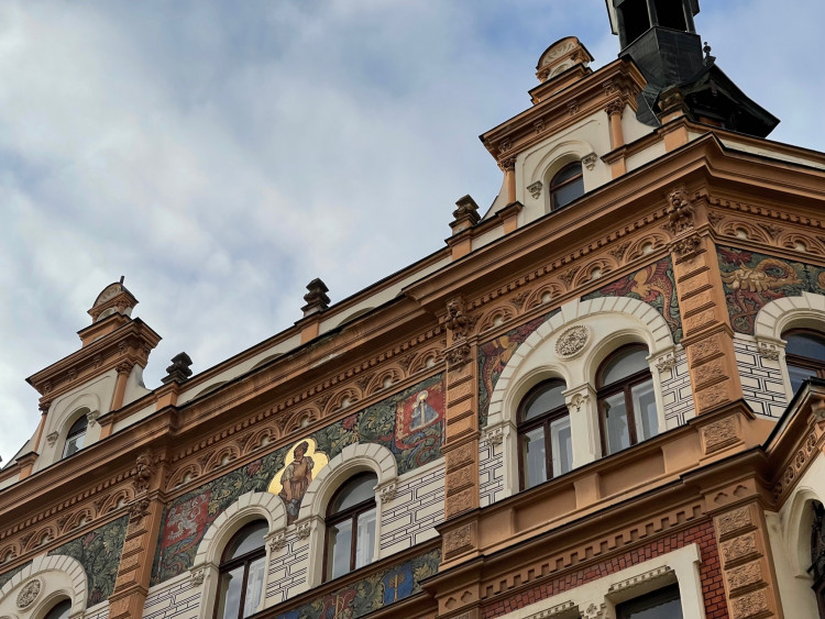 FOTOGALERIE: Alšovy domy v Plzni