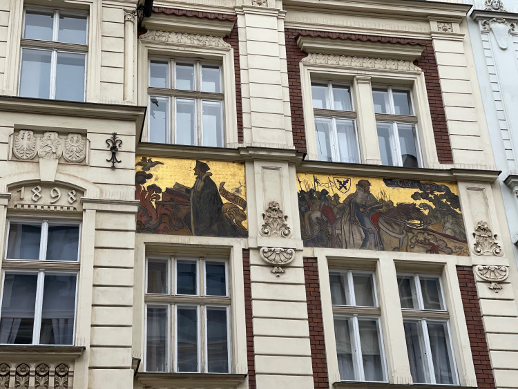 FOTOGALERIE: Alšovy domy v Plzni