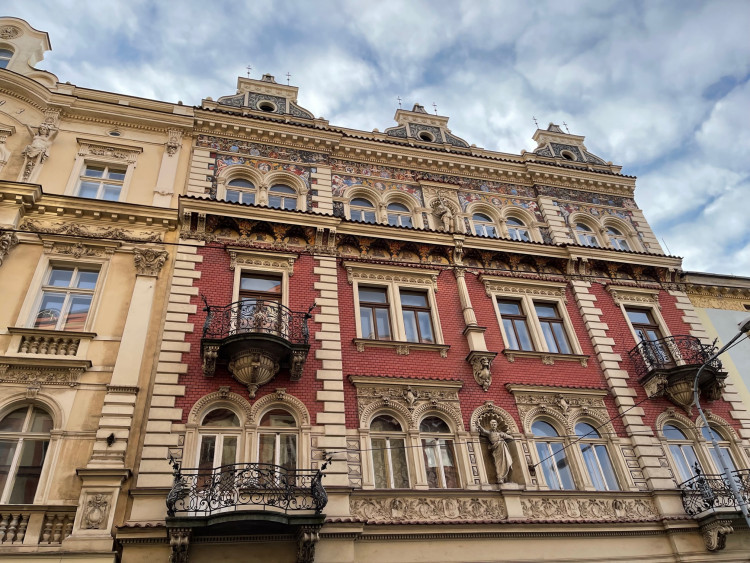 FOTOGALERIE: Alšovy domy v Plzni