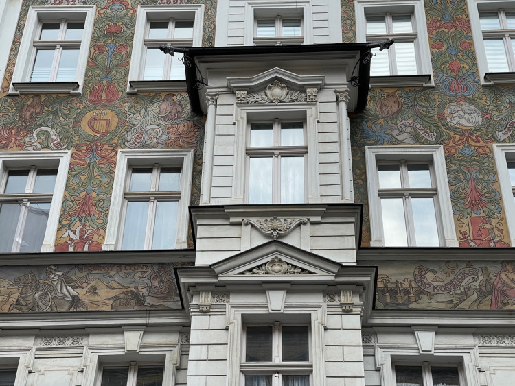 FOTOGALERIE: Alšovy domy v Plzni