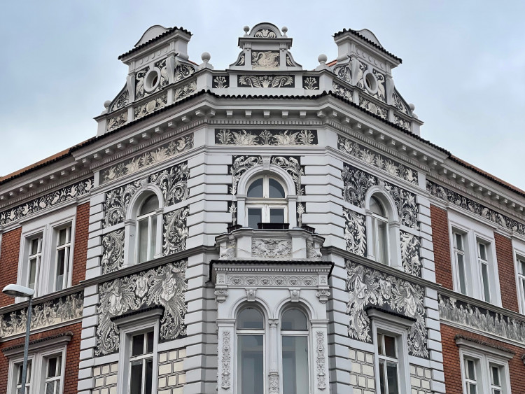 FOTOGALERIE: Alšovy domy v Plzni