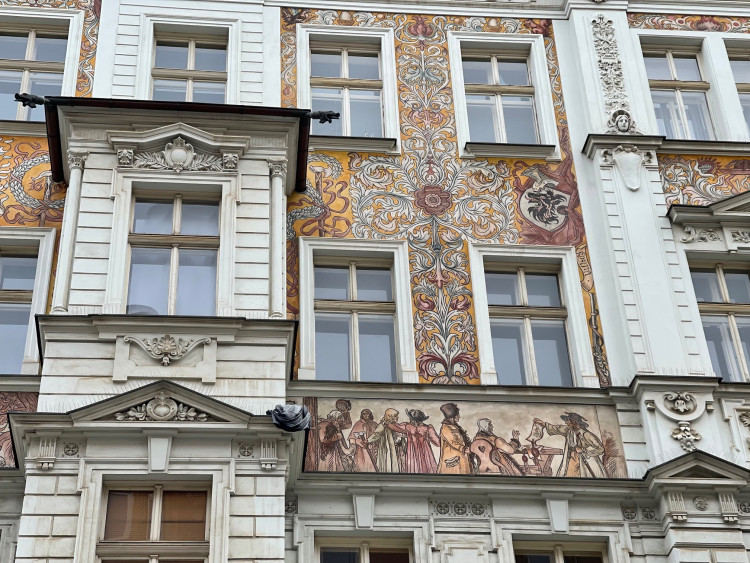 FOTOGALERIE: Alšovy domy v Plzni