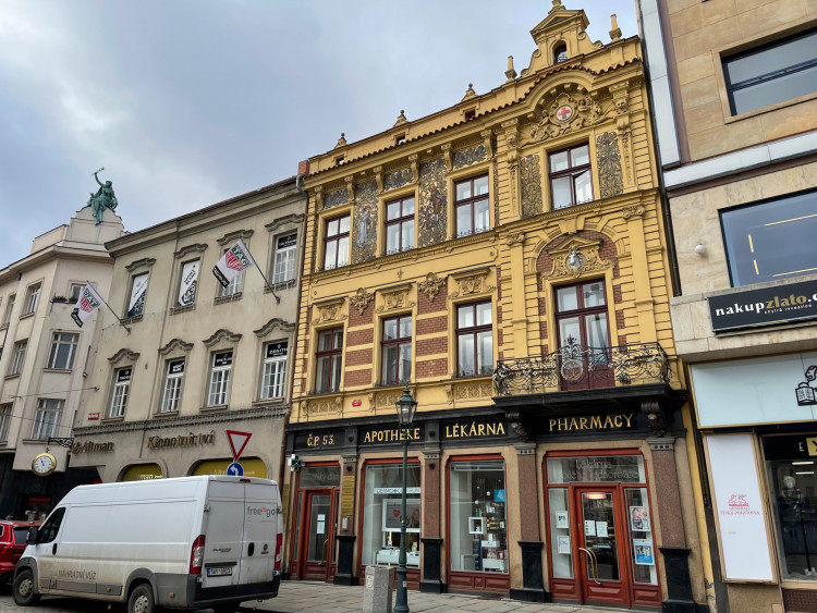 FOTOGALERIE: Alšovy domy v Plzni