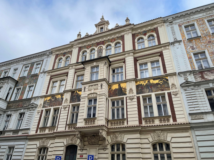 FOTOGALERIE: Alšovy domy v Plzni