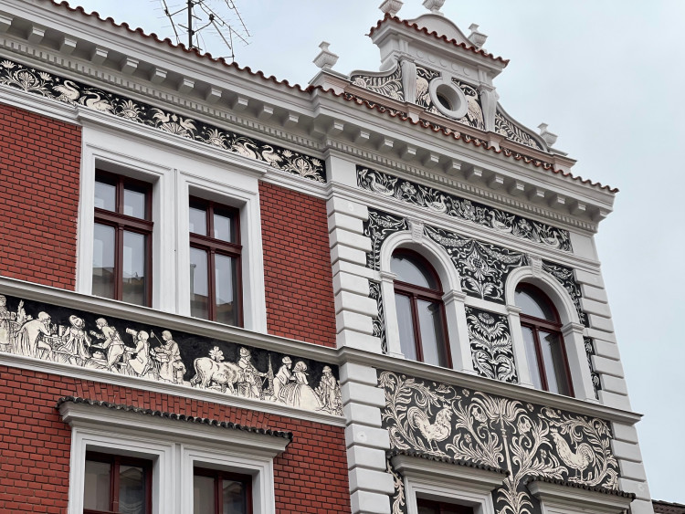 FOTOGALERIE: Alšovy domy v Plzni