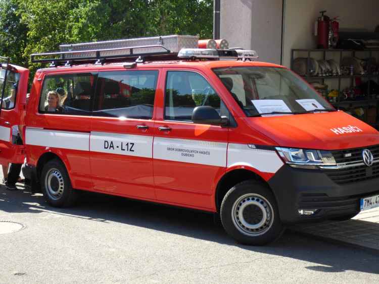 FOTOGALERIE: Nová cisterna pro hasiče z Dubicka