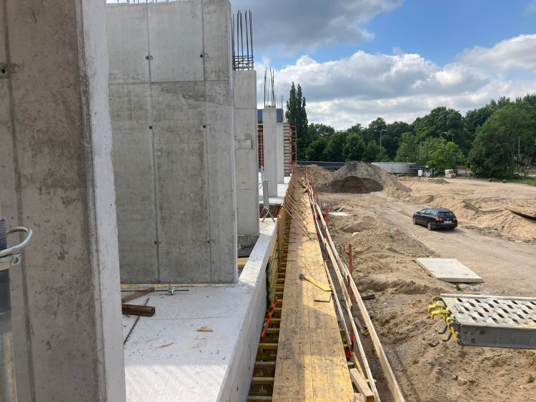 Rozestavěný fotbalový stadion v Hradci Králové