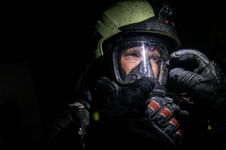 GALERIE: Požár pily v Rokytnici v Orlických horách