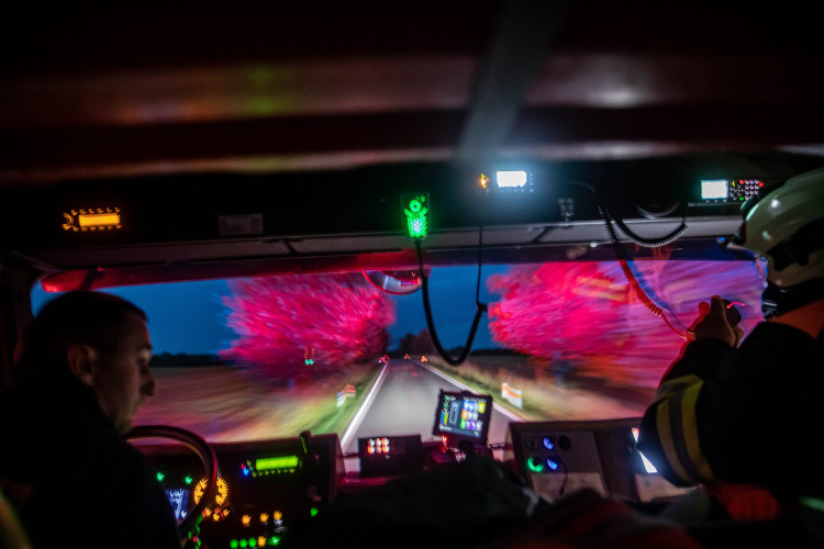 GALERIE: Požár pily v Rokytnici v Orlických horách