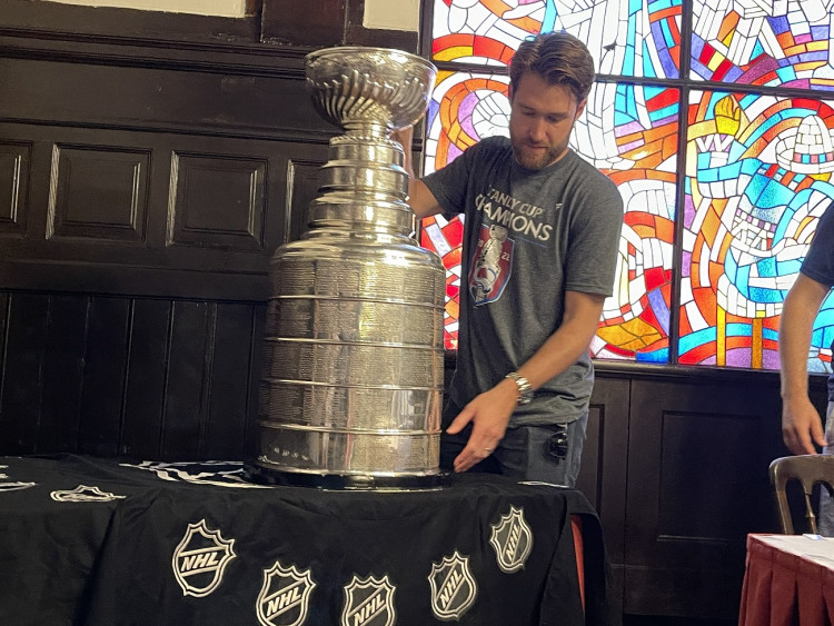 FOTOGALERIE: Pavel Francouz přivezl Stanley Cup do Plzně