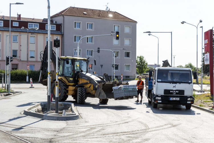 Stavba tramvajové trati v Olomouci pokračuje, v provozu má být od listopadu