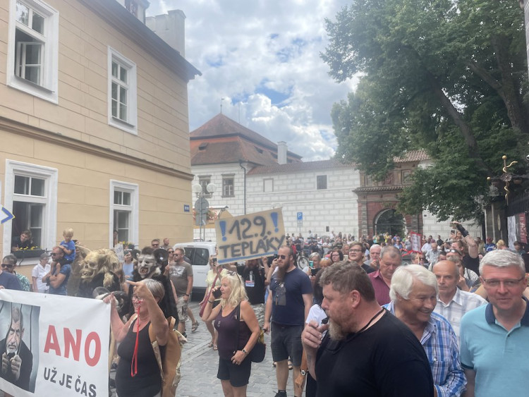 Setkání Andreje Babiše s občany předčasně ukončilo nahlášení atentátu