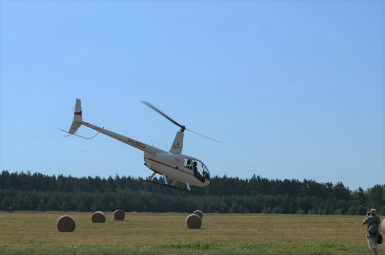 FOTOGALERIE: Piloti protestovali proti zvažovanému rušení letiště