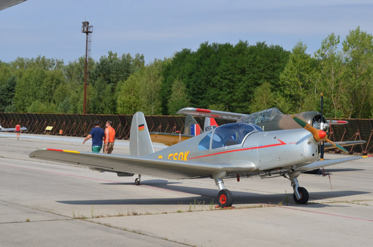 FOTOGALERIE: Piloti protestovali proti zvažovanému rušení letiště