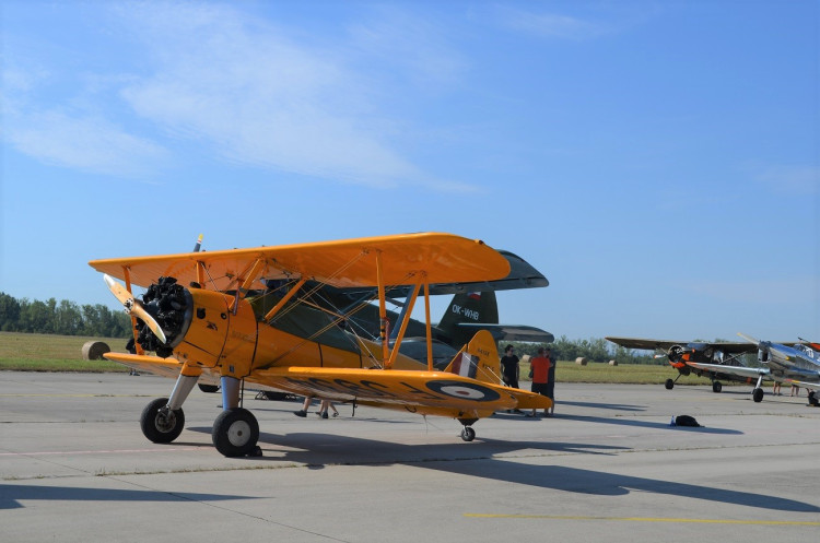 FOTOGALERIE: Piloti protestovali proti zvažovanému rušení letiště